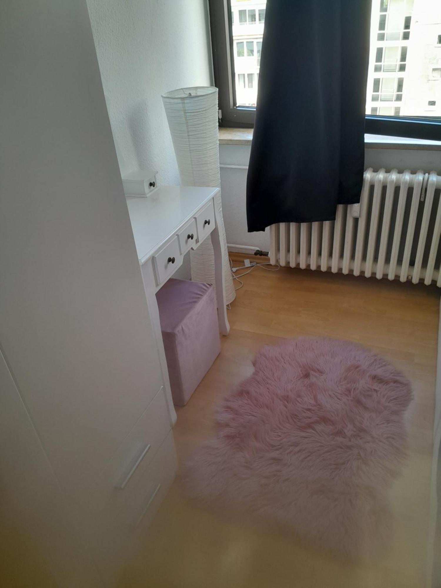 Mobilierte In Zentrum