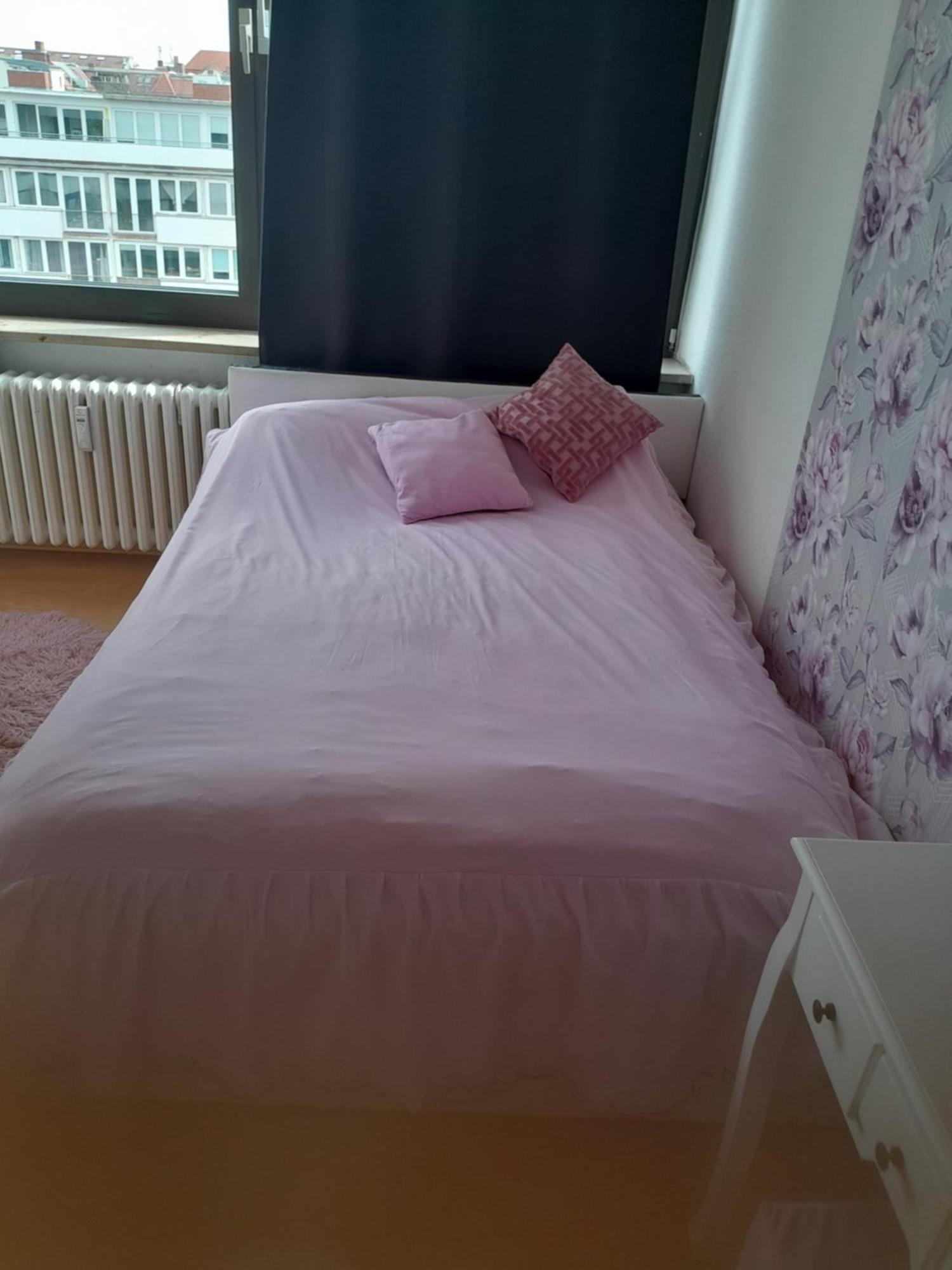 Apartment Mobilierte In Zentrum Berlin